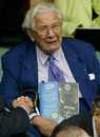 El actor Peter Ustinov muere a los 82 años El actor Peter Ustinov muere a los 82 años