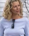 Kim Basinger y Charlize Theron juntas en Lejos de la tierra quemada Kim Basinger y Charlize Theron juntas en Lejos de la tierra quemada